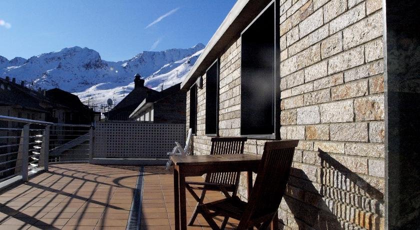 Aparthotel Alaska - Photo 2