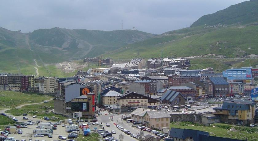 Somriu Hotel Refugi dels Isards - Photo 36