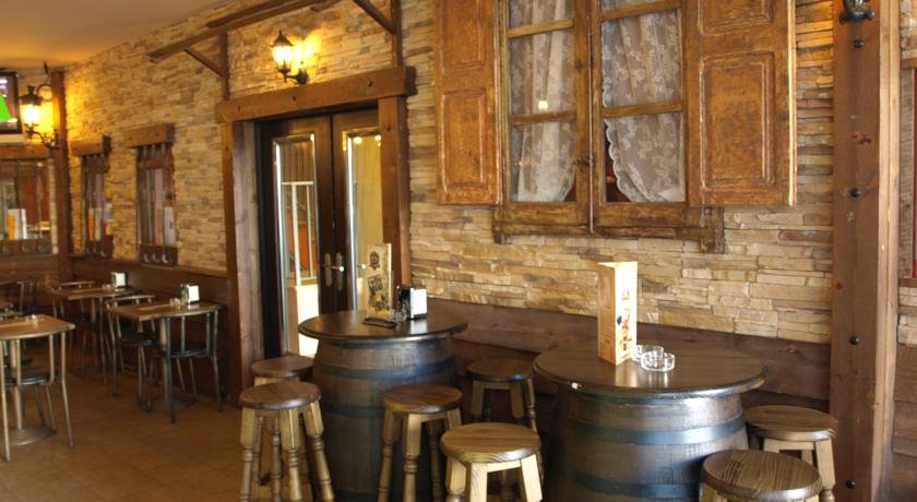 Hotel Central - Photo 3