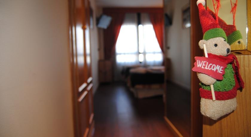 Hotel Meta - Photo 21