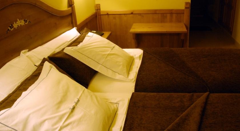 Petit Hotel - Photo 23