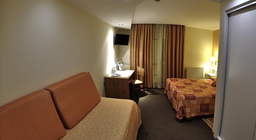 Hotel Kandahar - Photo 20