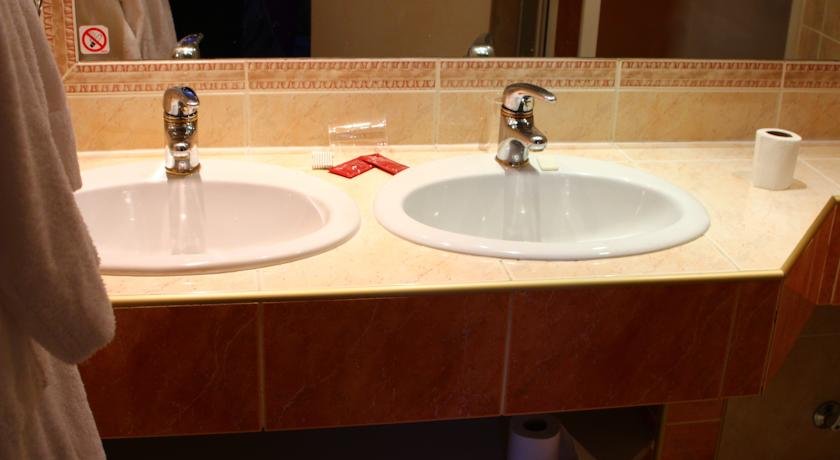 Hotel Panda - Photo 12