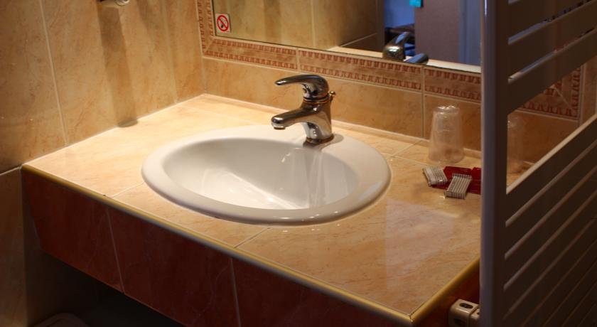 Hotel Panda - Photo 9