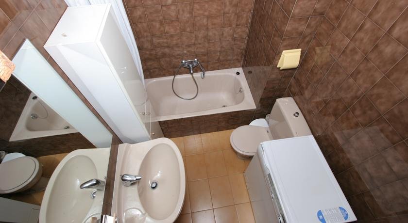 Maia Pedrous - Photo 15