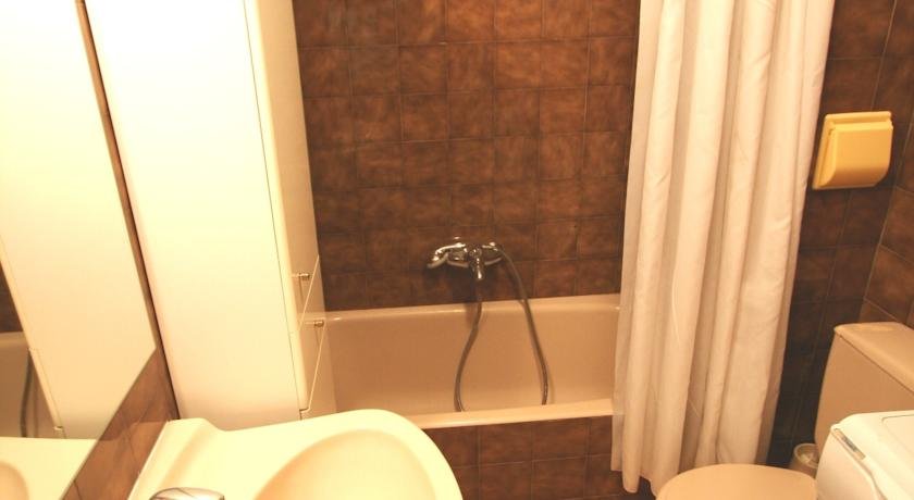 Maia Pedrous - Photo 6